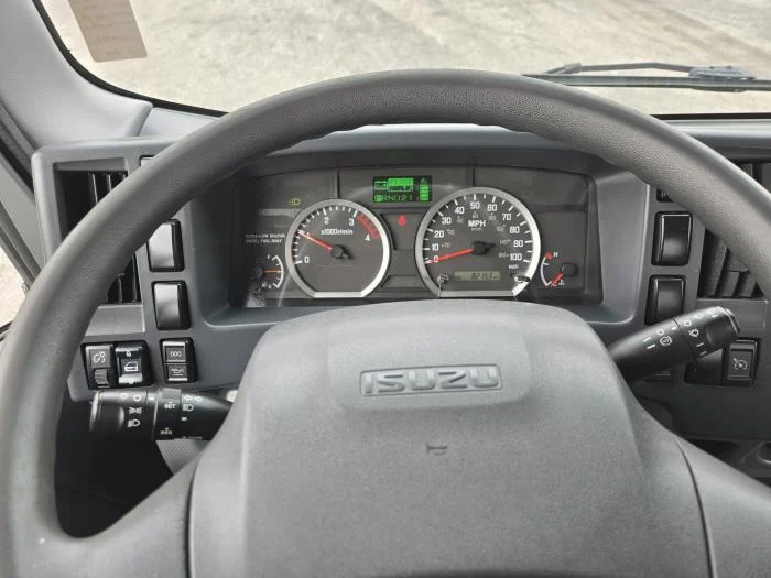 2022 Isuzu NPR - image 4