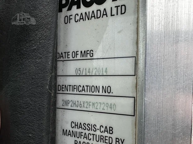 2015 Peterbilt 337 - image 35