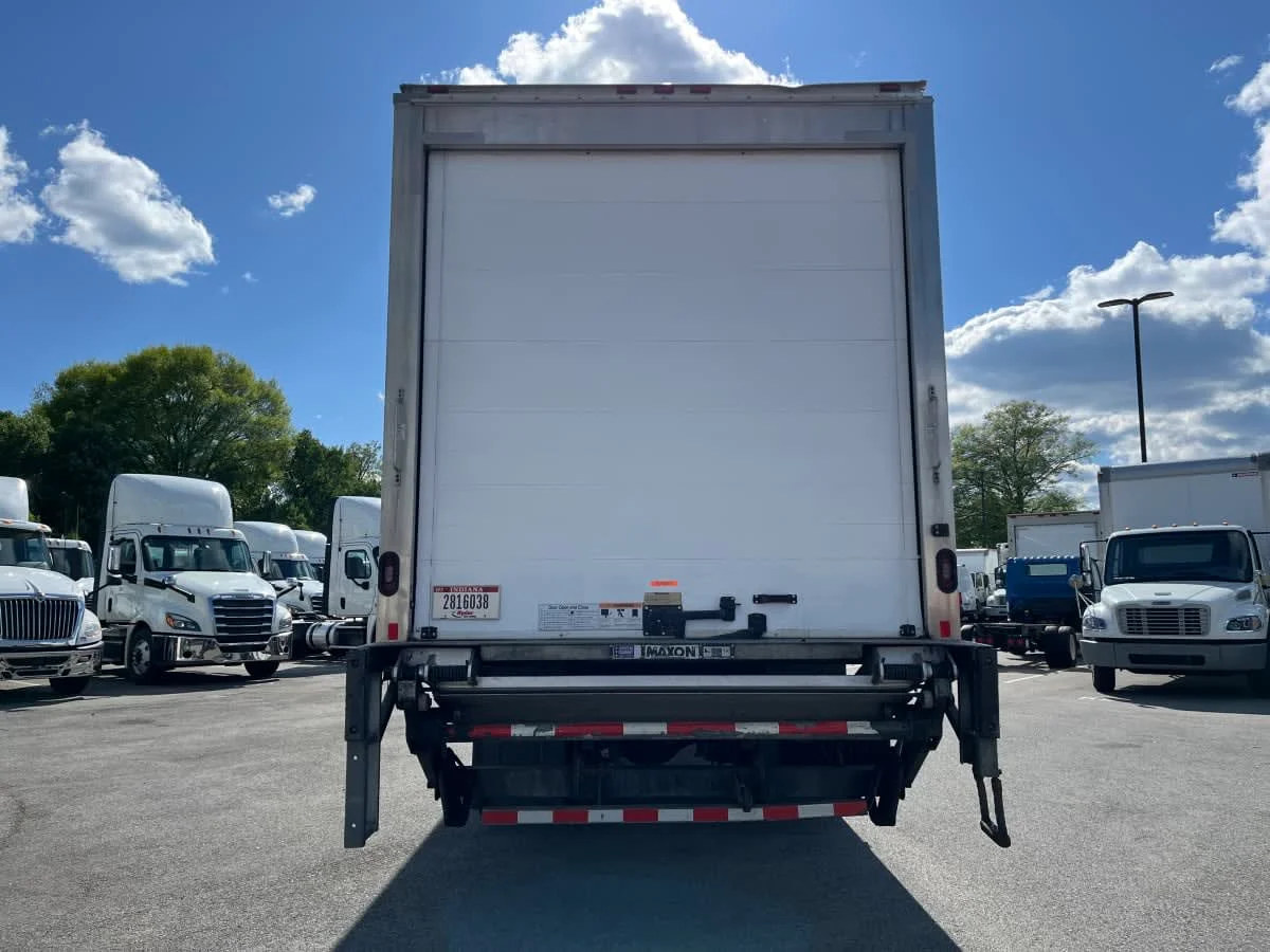 2019 Freightliner M2 106 in Beltsville, MD — photo 5