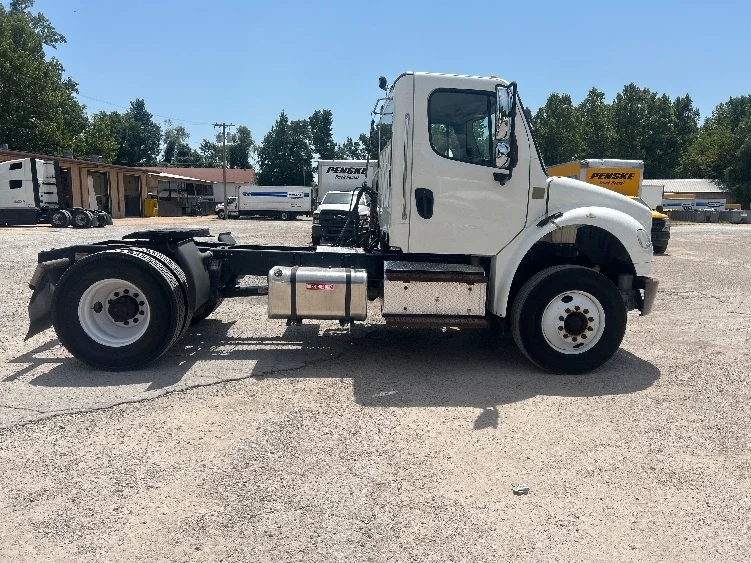 2019 Freightliner eM2 in Poplar Bluff, MO — photo 8