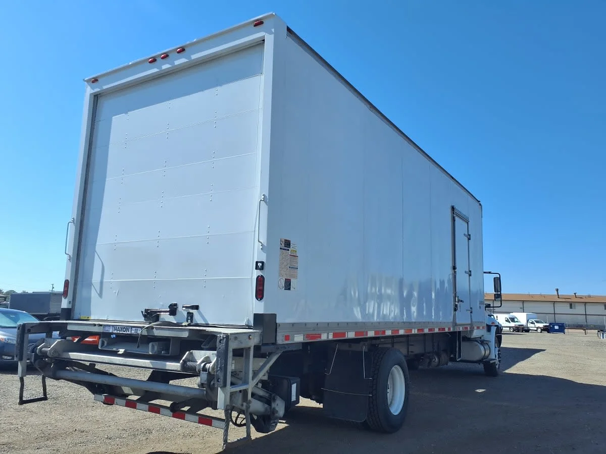2018 International 4300 in Commerce City, CO — photo 4