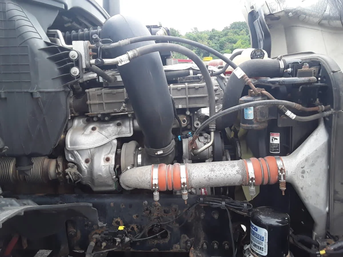 2021 Freightliner Cascadia in Pittsburgh, PA — photo 10