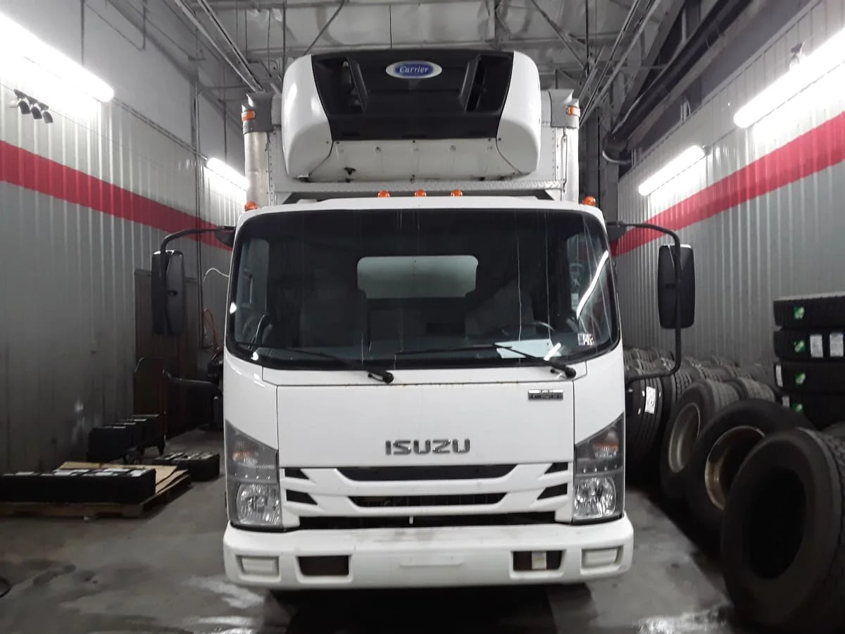 2018 Isuzu NPR - image 2