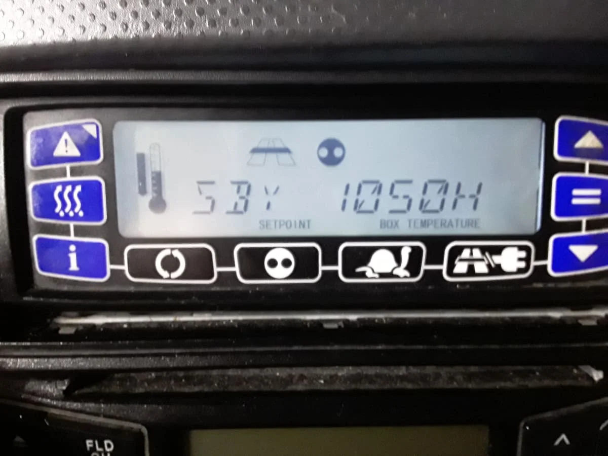 2018 Isuzu NPR - image 11