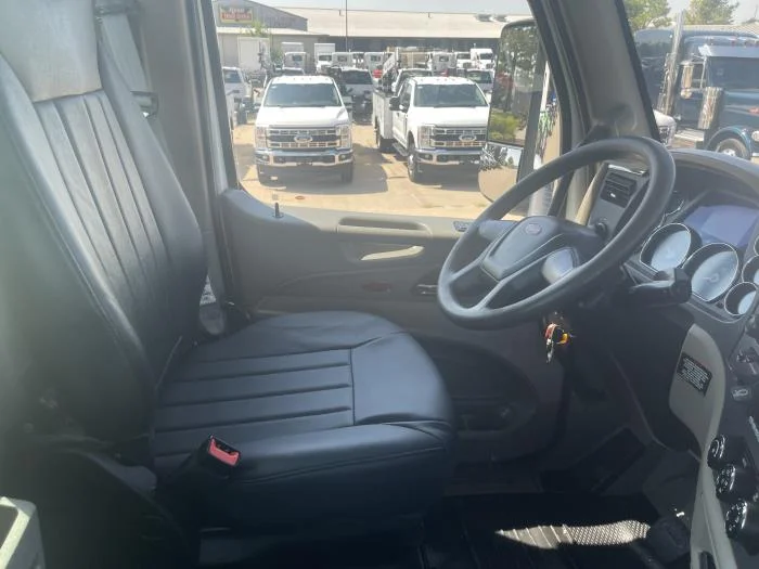 2022 Peterbilt 567 - image 23