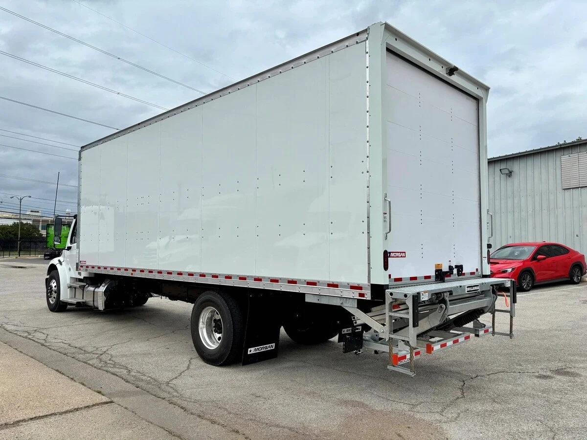 2027 Freightliner M2 106 - image 3