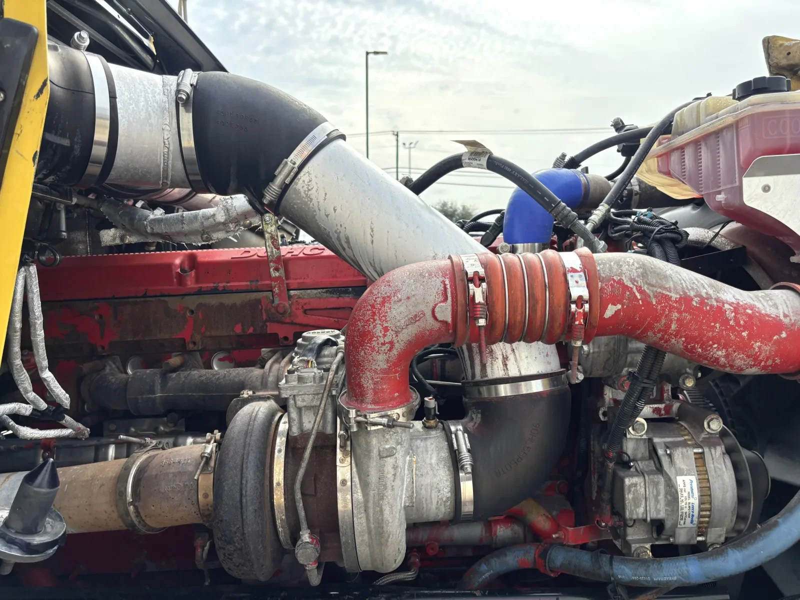 2010 Kenworth T800 - image 16