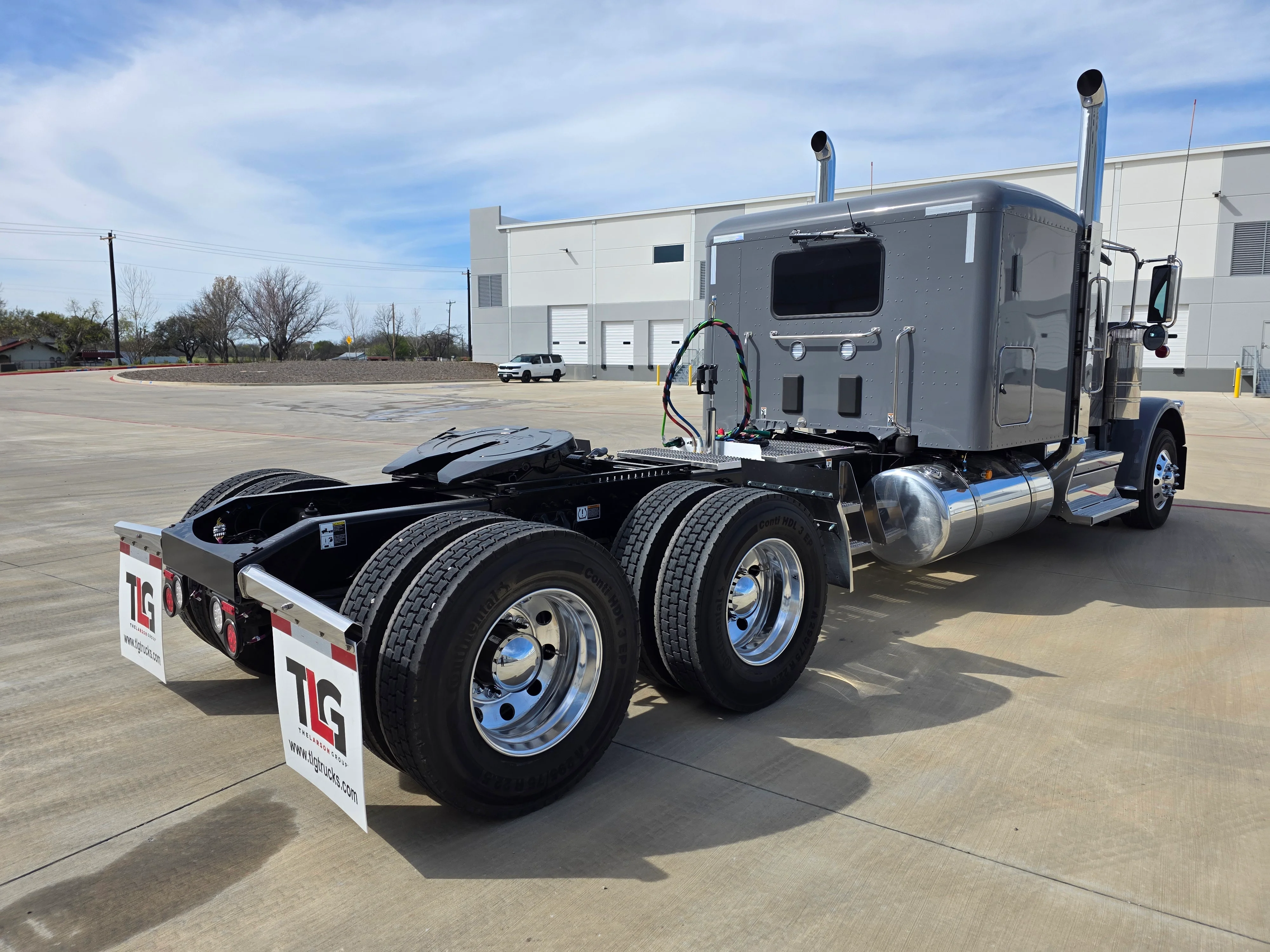 2027 Peterbilt 589 in Fort Smith, AR — photo 5