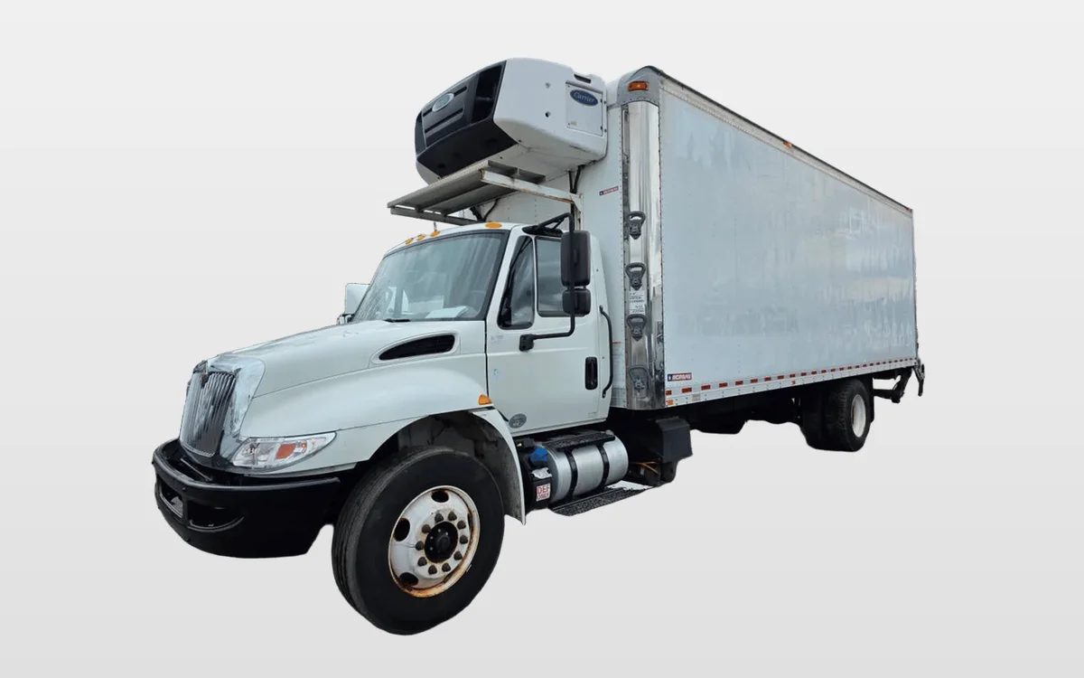 2017 International 4300 - image 1