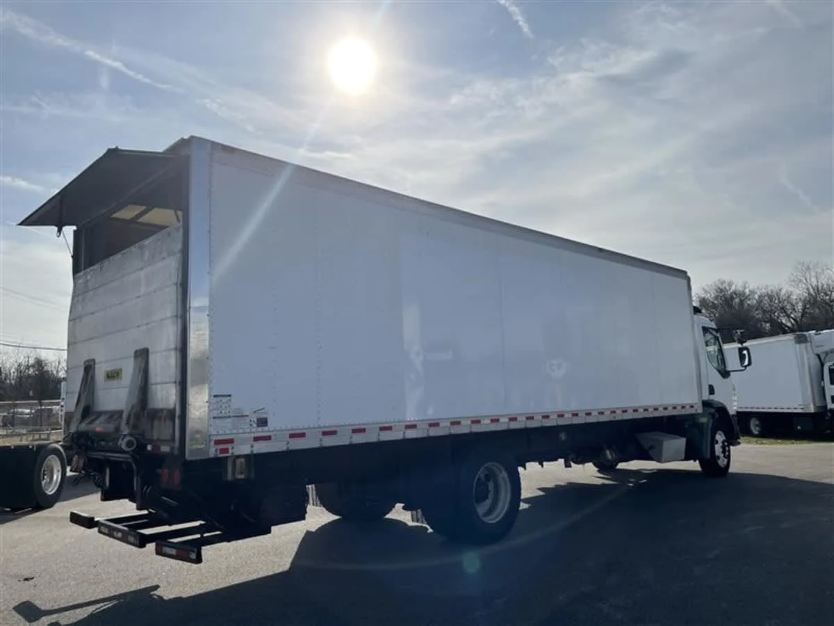2017 Kenworth in Beltsville, MD — photo 4