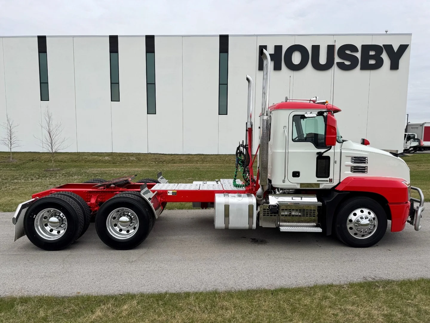 2023 Mack Anthem in Carroll, IA — photo 7