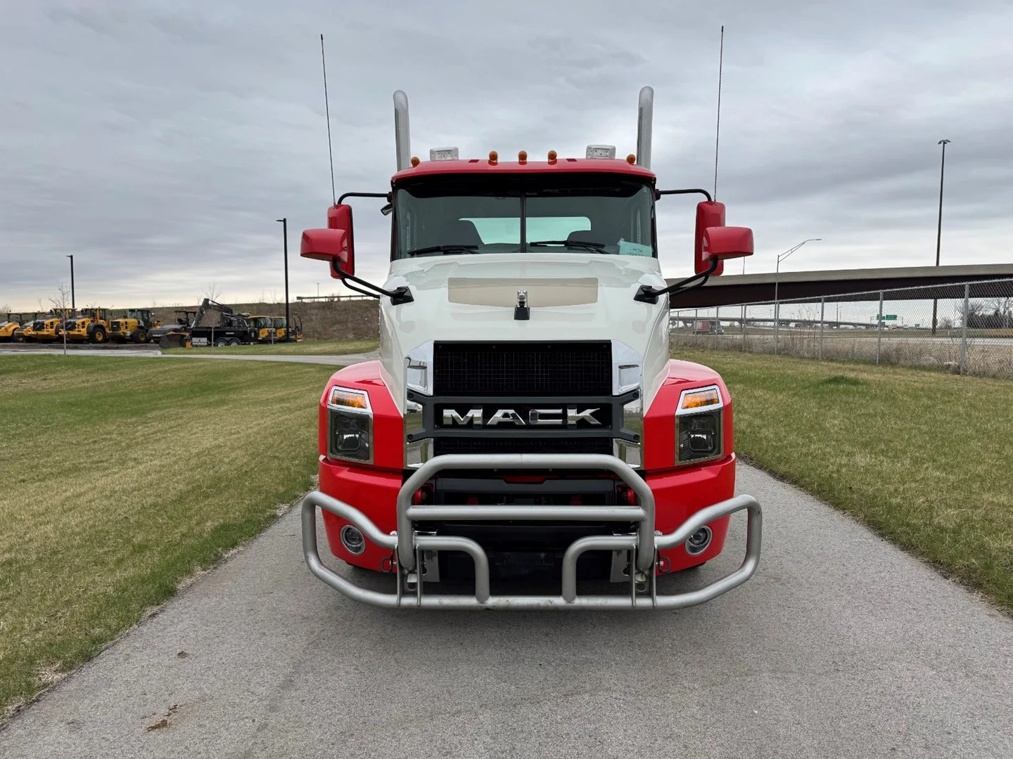2023 Mack Anthem in Carroll, IA — photo 2