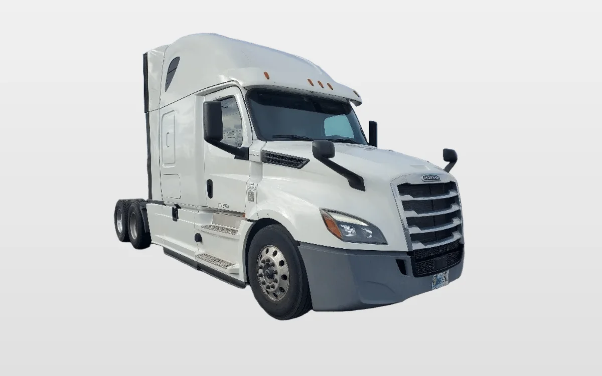 2020 Freightliner Cascadia - image 1