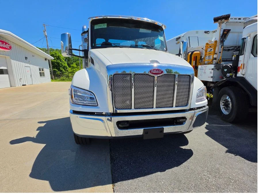2027 Peterbilt 537 in Plainville, MA — photo 10