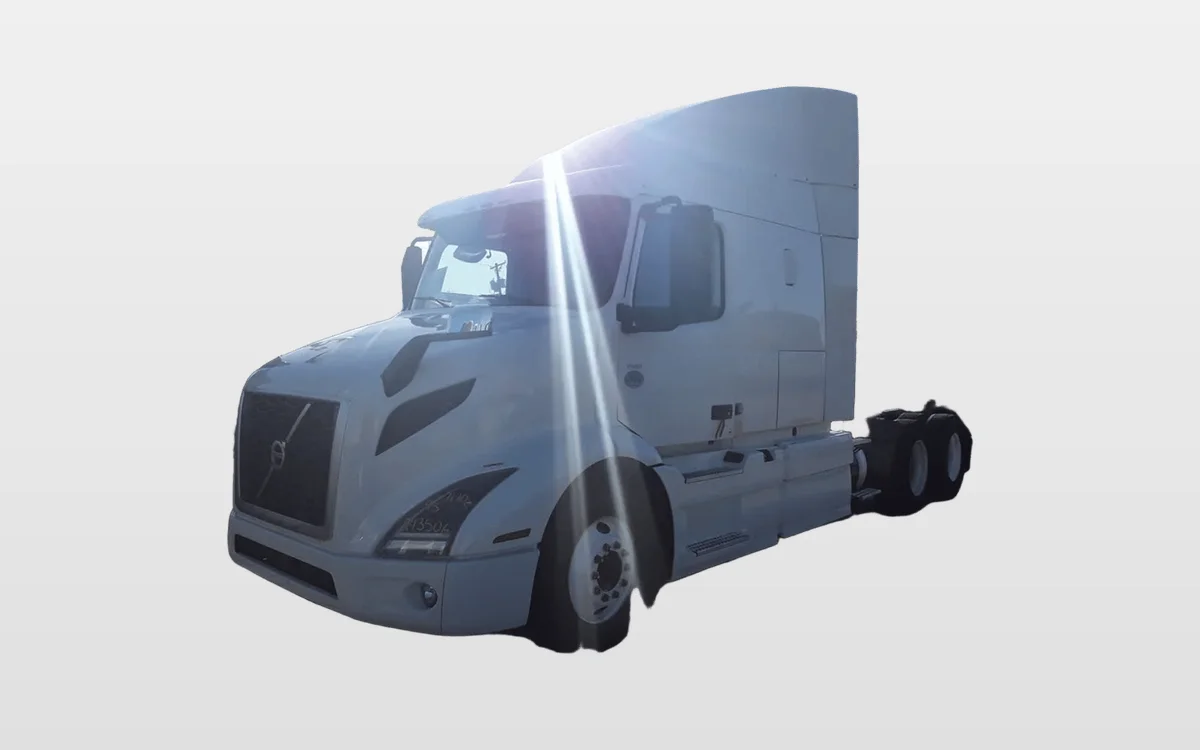 2020 Volvo VNR 640 - image 1