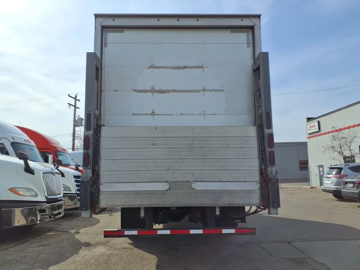 2018 International 4300 in Minneapolis, MN — photo 5