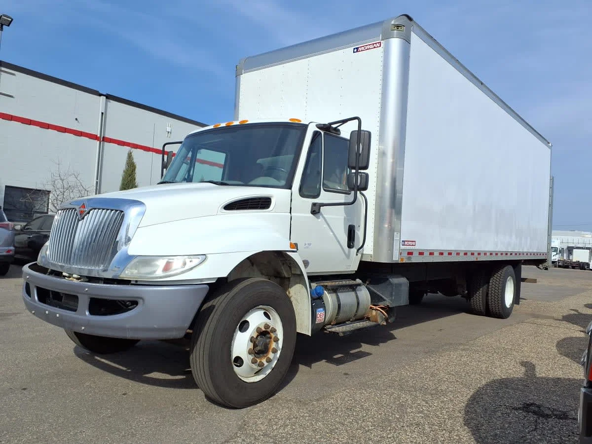 2018 International 4300 in Minneapolis, MN