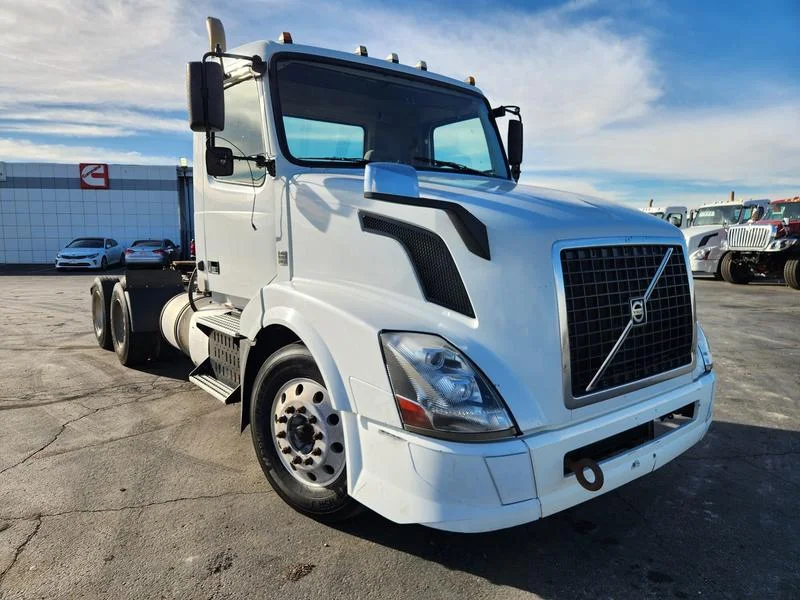 2016 Volvo VNL 300 in Dallas