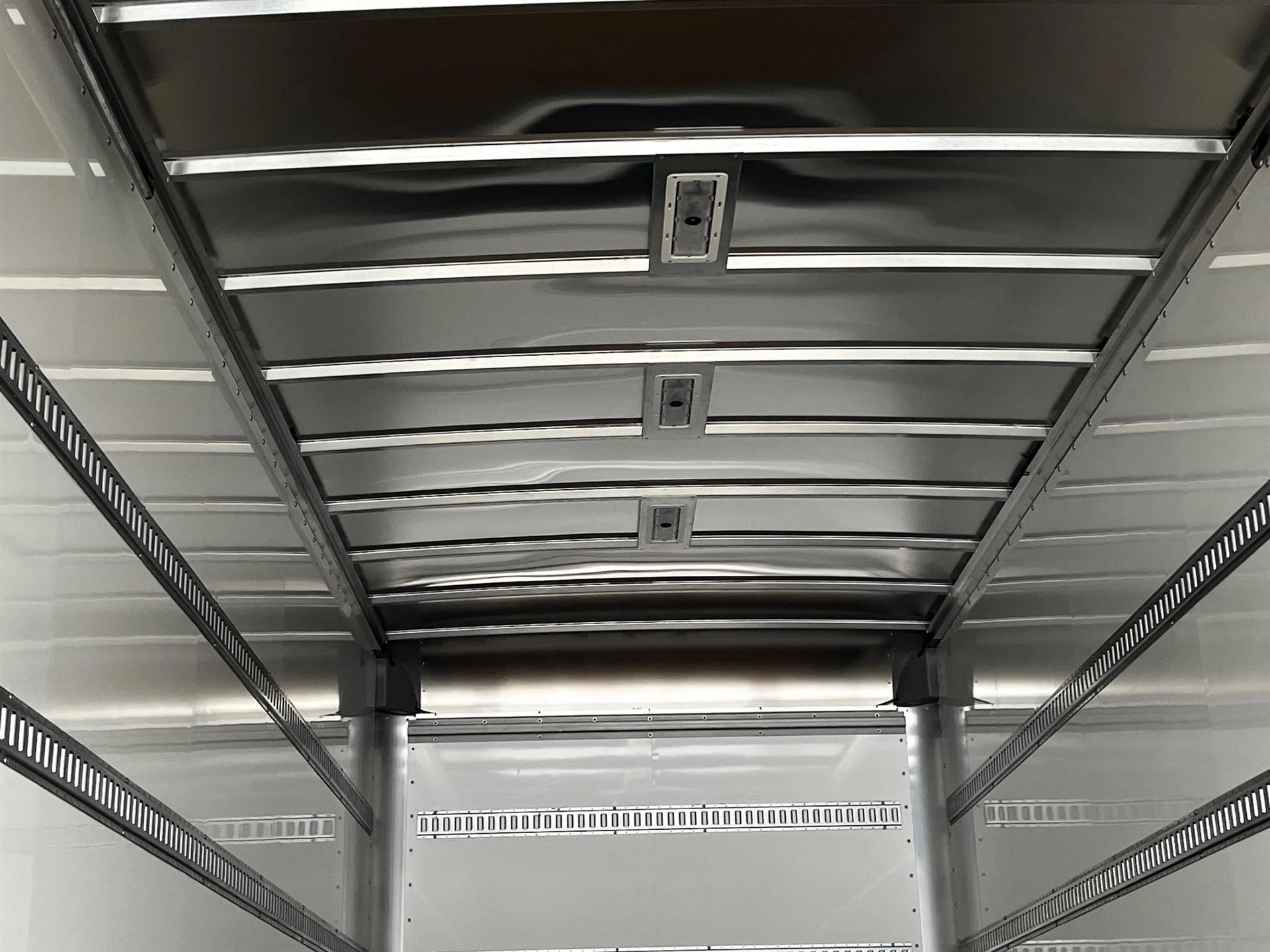 2026 Freightliner M2 106 - image 10