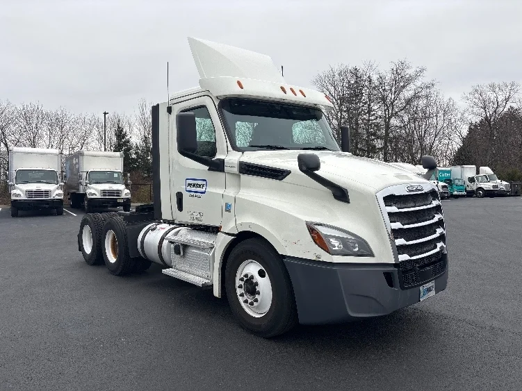 2018 Freightliner Cascadia in Cranbury, NJ