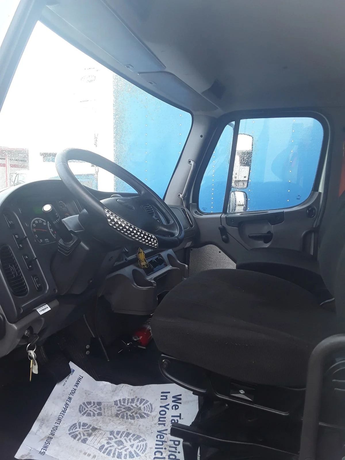 2016 Freightliner M2 106 - image 7