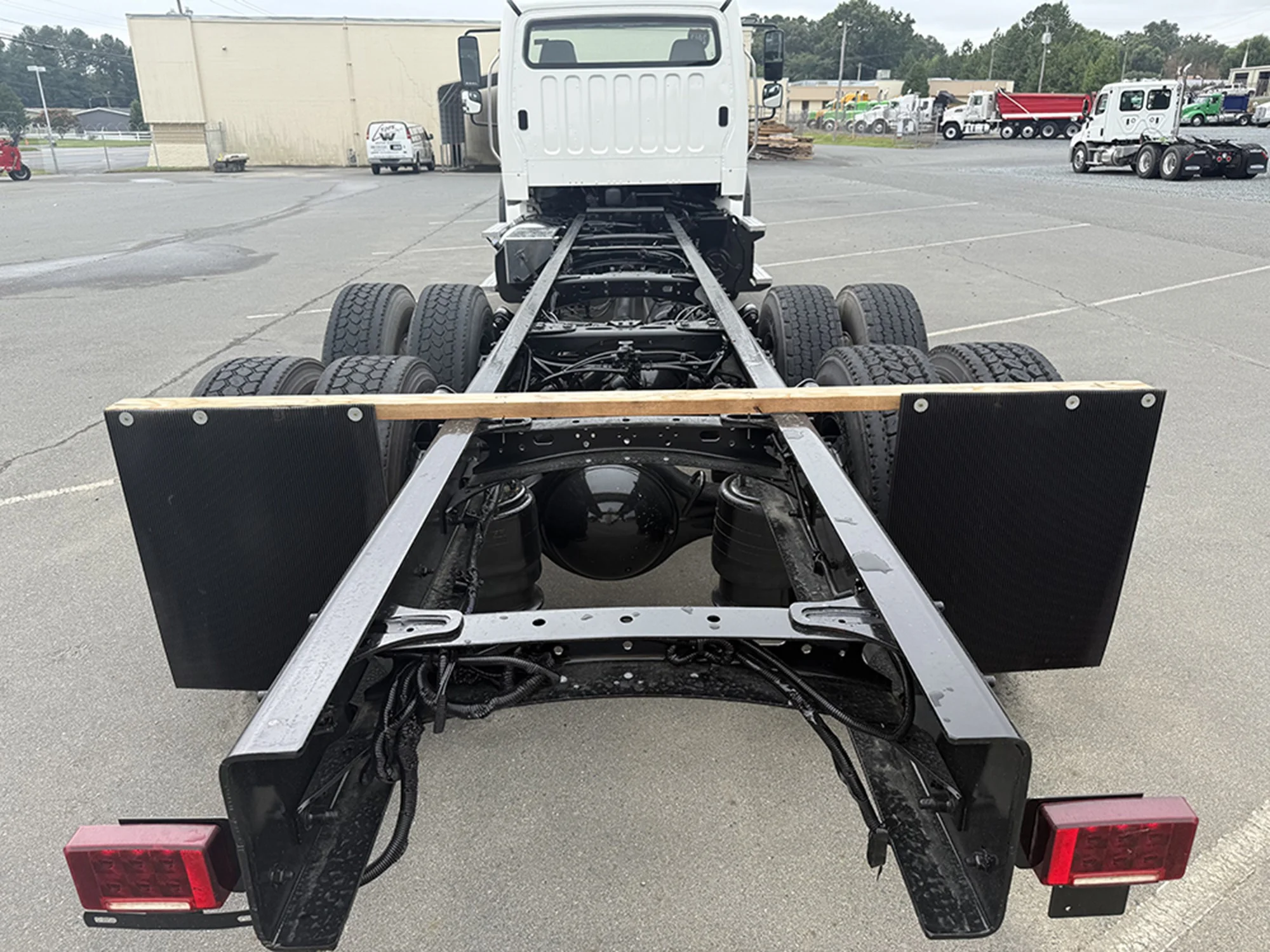 2012 Freightliner M2 112 - image 5