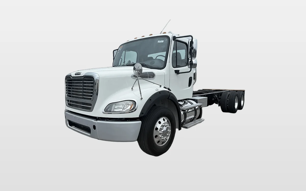 2012 Freightliner M2 112 - image 1