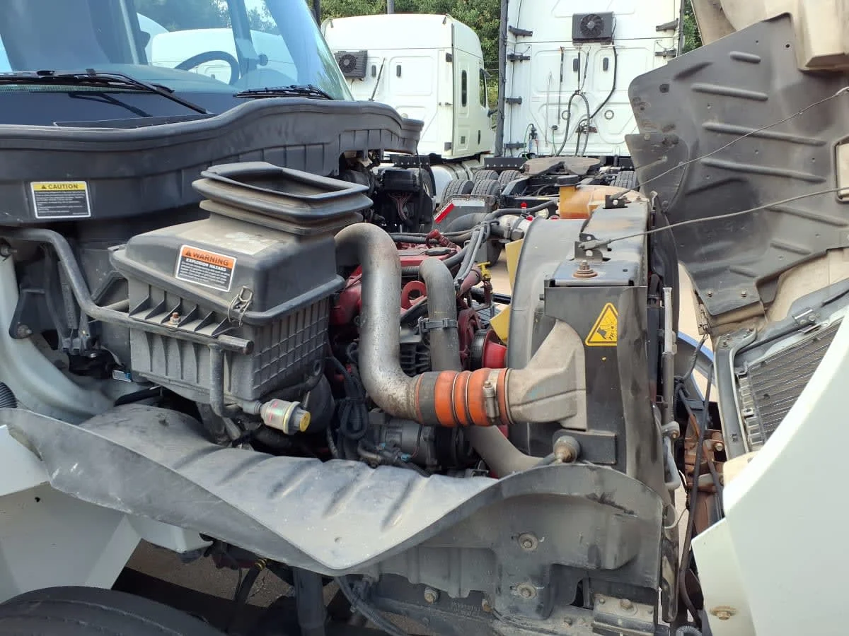 2019 International 4300 in Houston, TX — photo 13