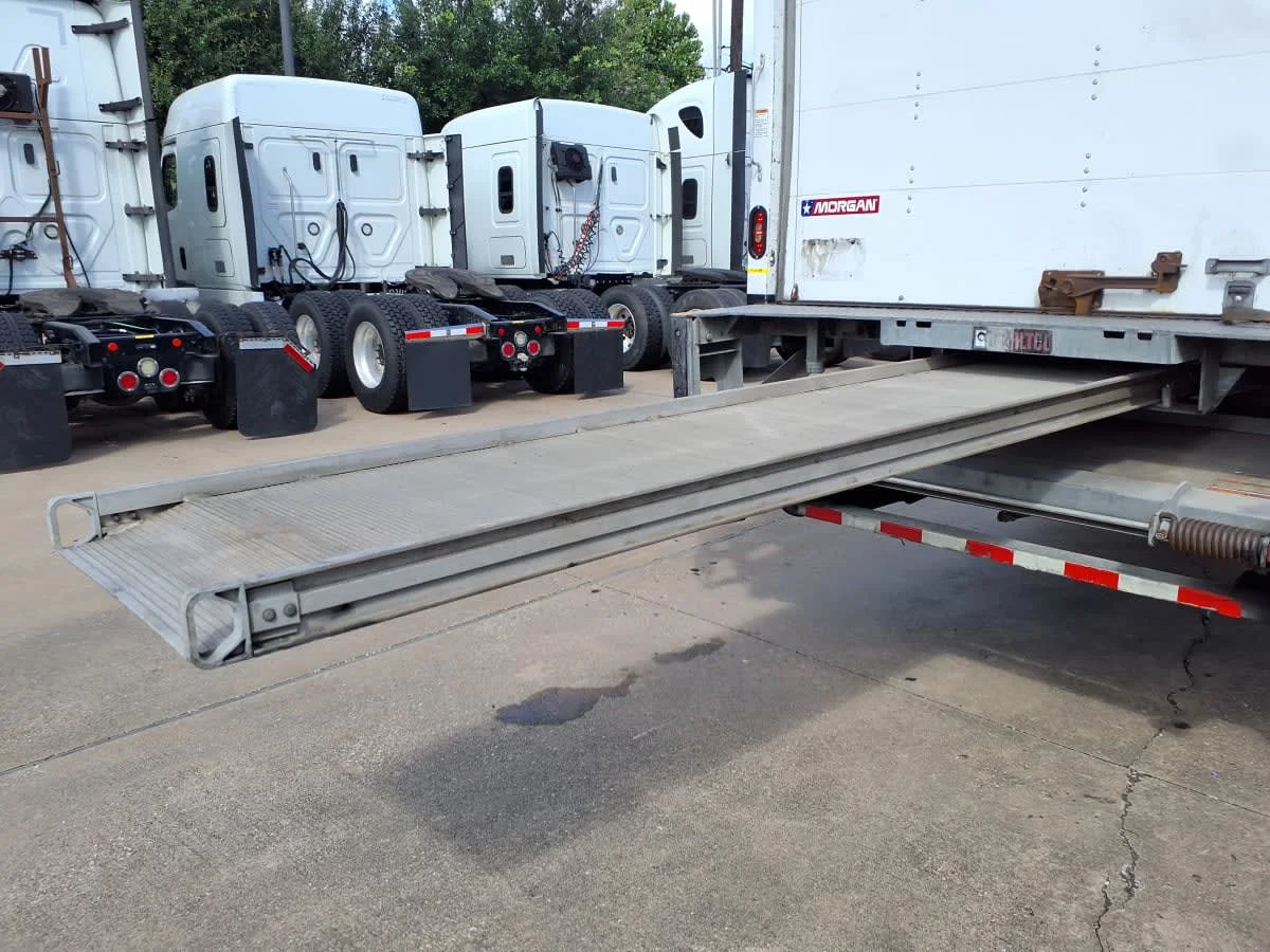 2019 International 4300 in Houston, TX — photo 12