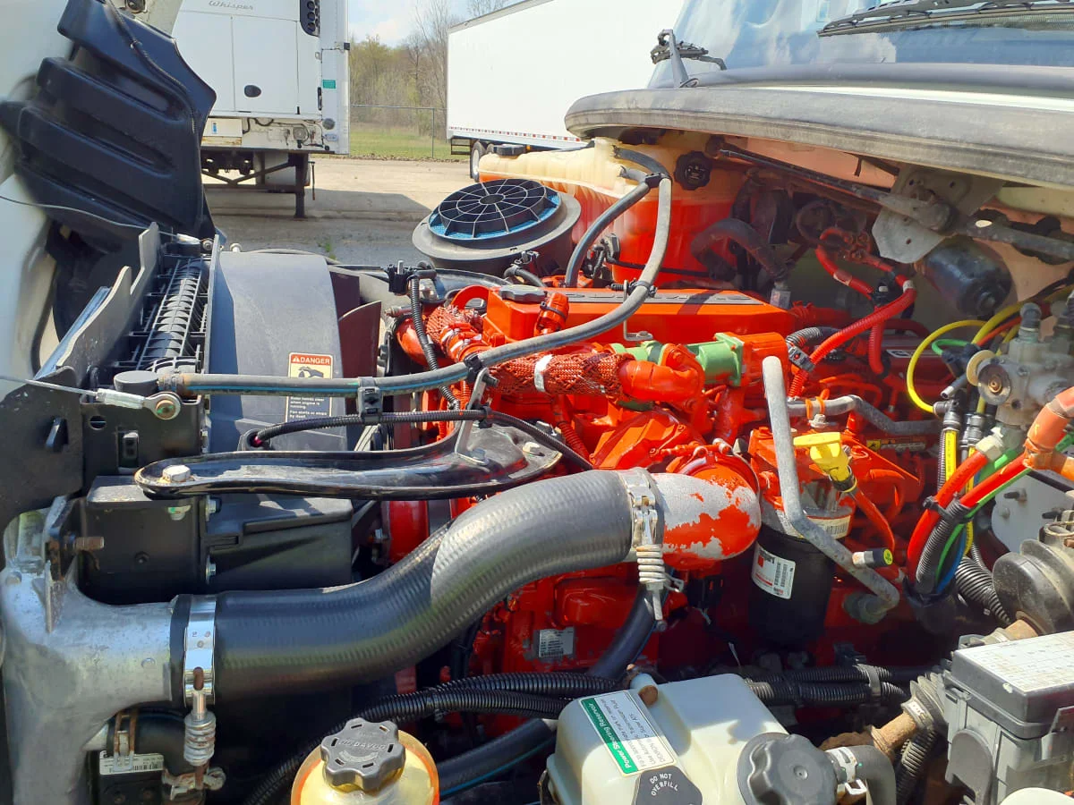 2015 Freightliner M2 106 in Wayland, MI — photo 9