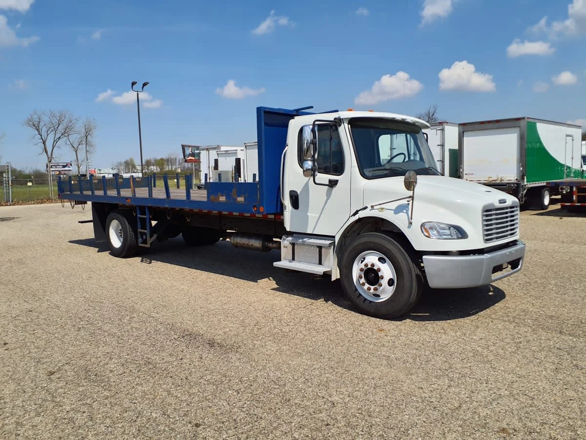 2015 Freightliner M2 106 in Wayland, MI — photo 3