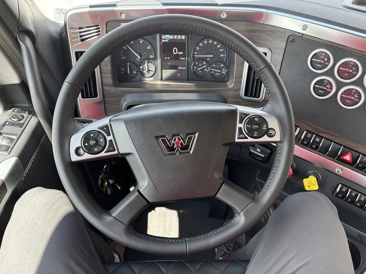 2027 Western Star 49X — photo 14