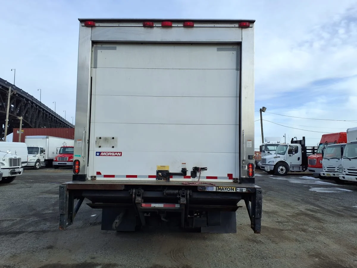 2019 Isuzu NPR - image 6