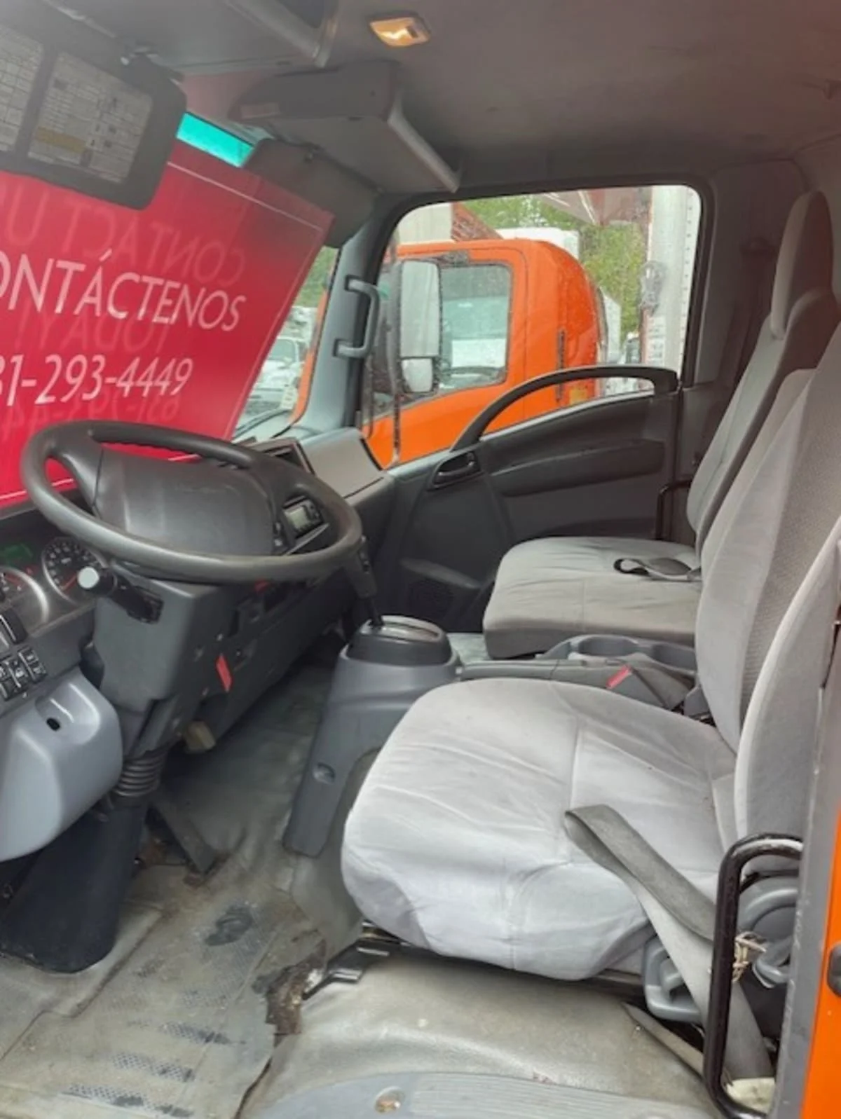 2019 Isuzu NQR in Farmingdale, NY — photo 8