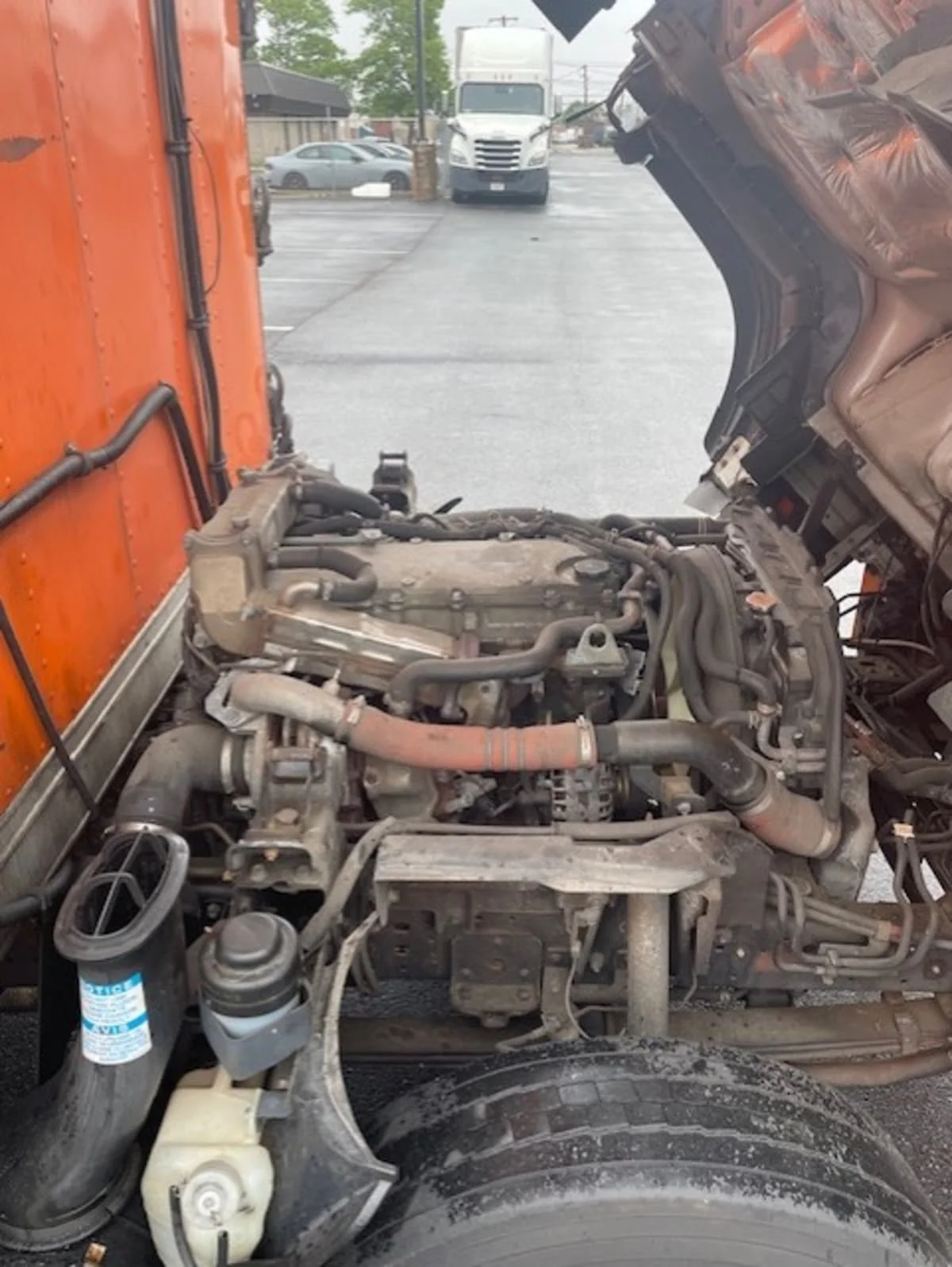 2019 Isuzu NQR in Farmingdale, NY — photo 13