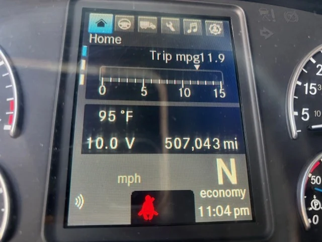 2021 Freightliner Cascadia in San Diego, CA — photo 6