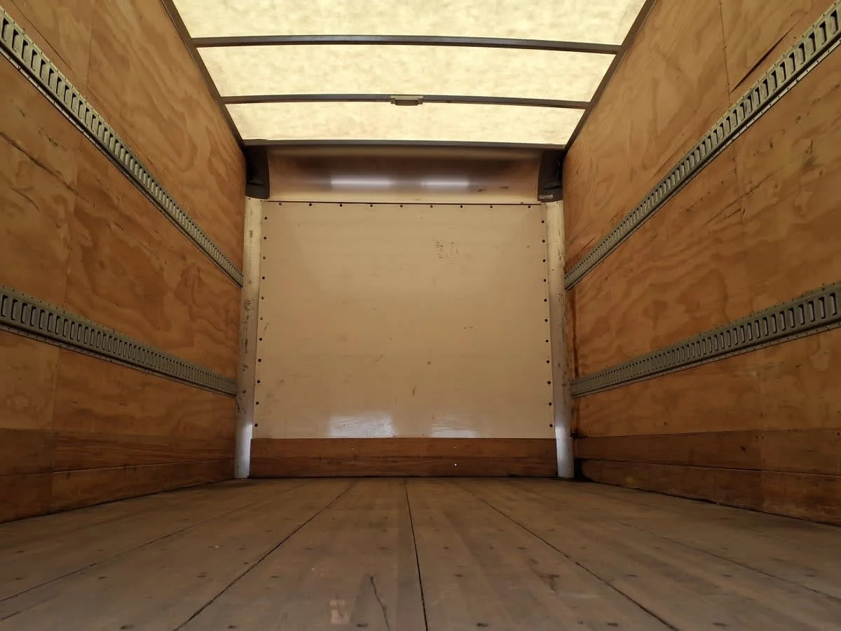 2019 Isuzu NPR - image 8