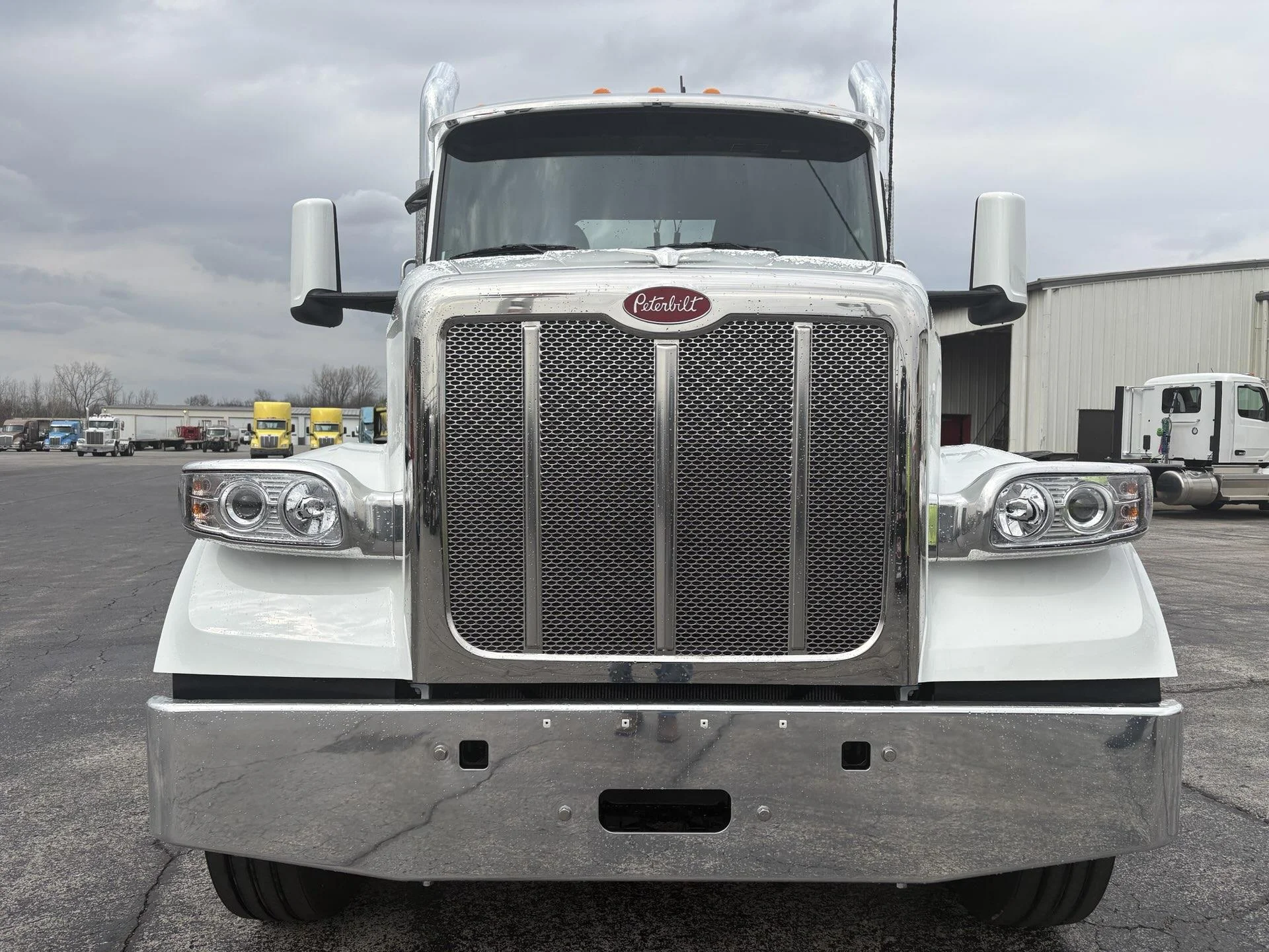 2027 Peterbilt 567 in Findlay, OH — photo 3