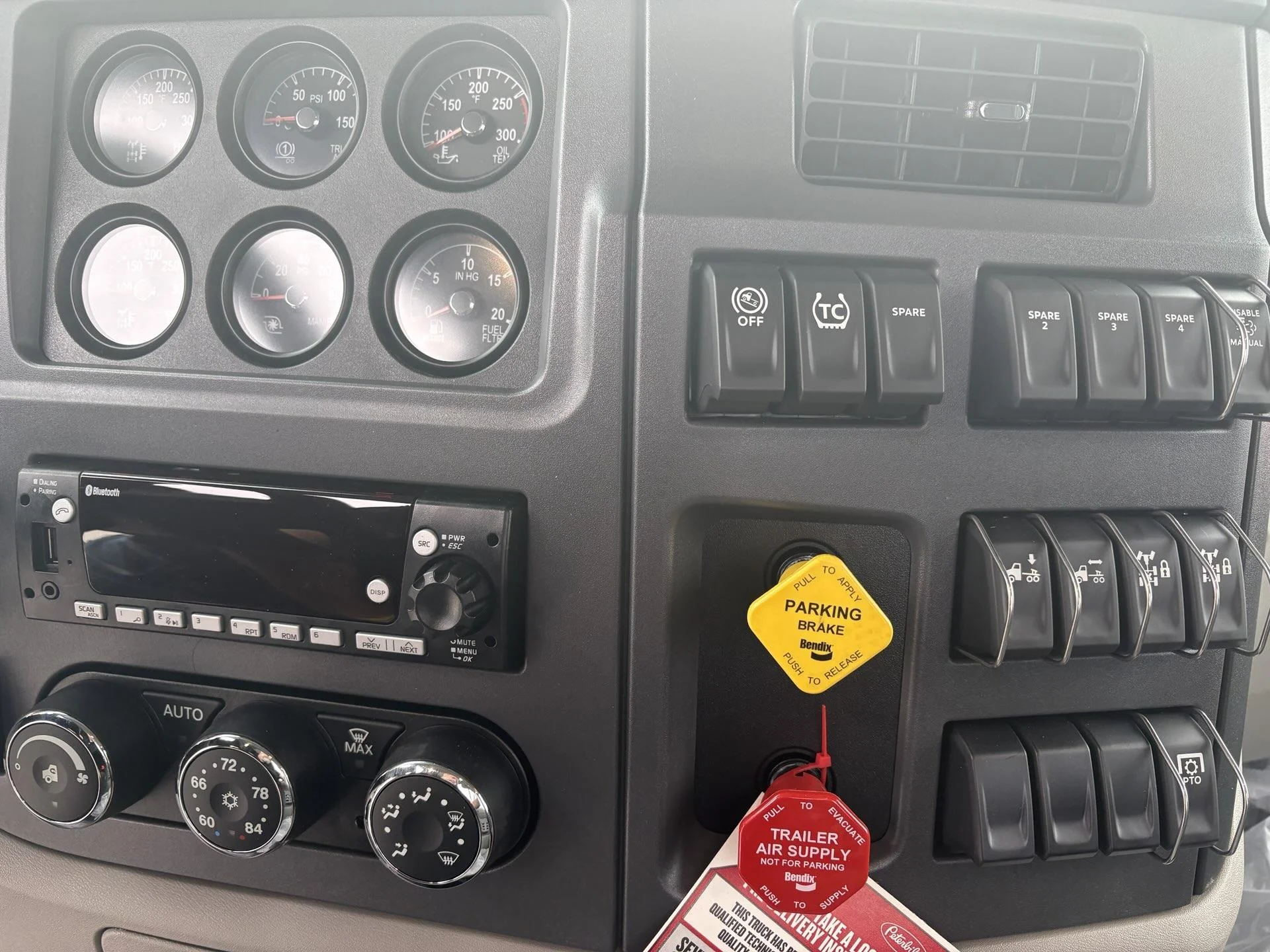 2027 Peterbilt 567 in Findlay, OH — photo 13