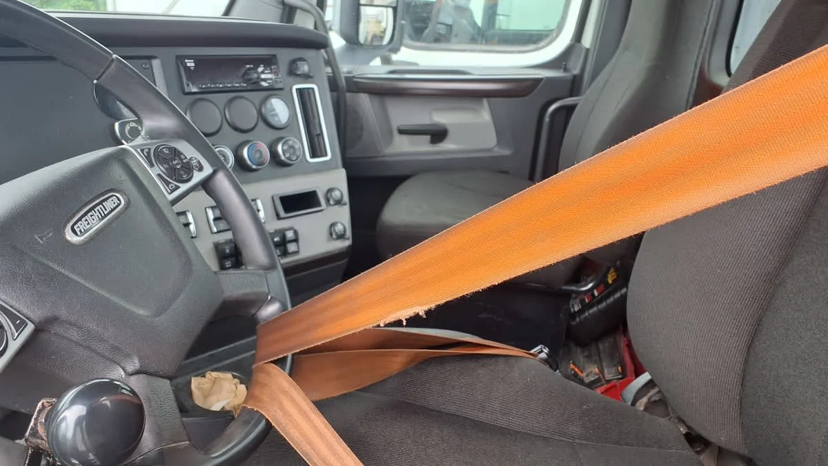 2020 Freightliner Cascadia in Warwick, RI — photo 7