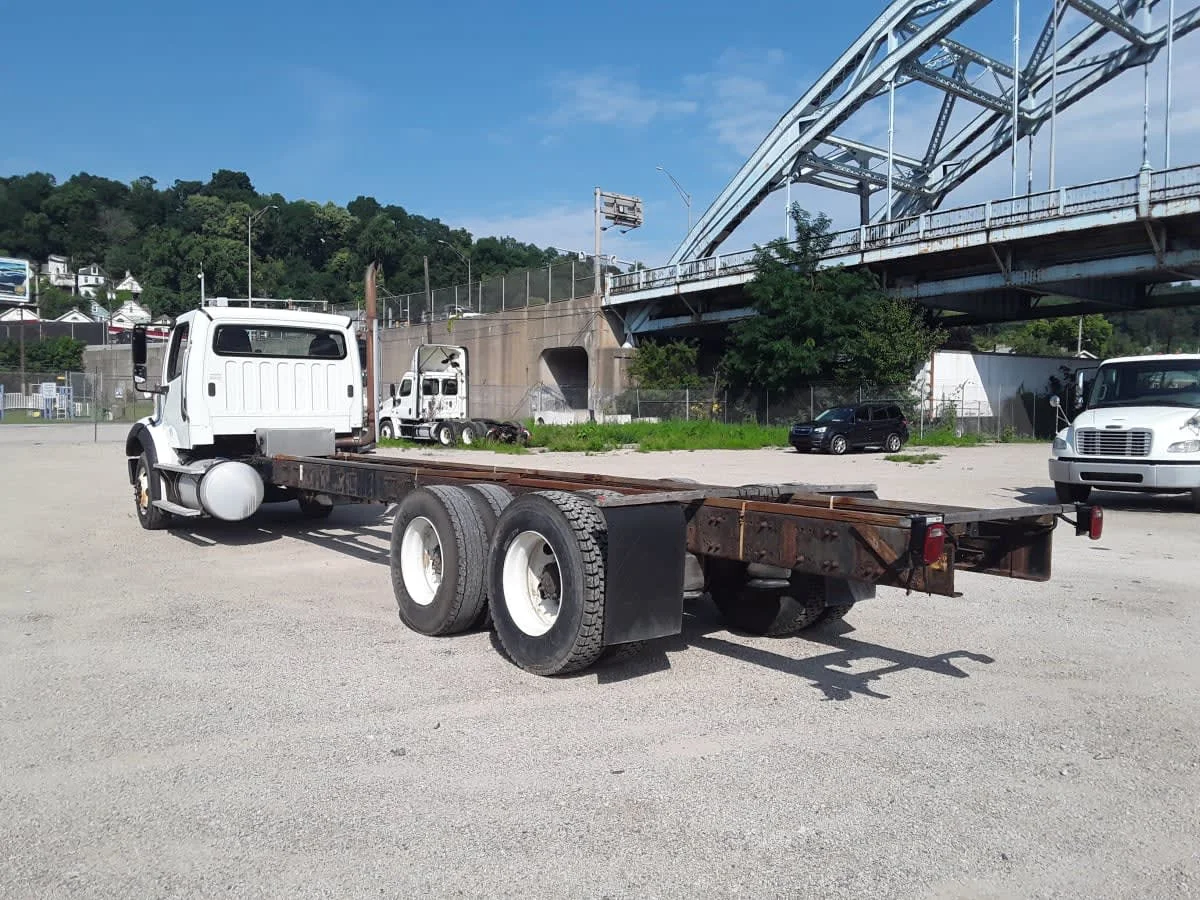 2016 Freightliner M2 112 in Pittsburgh, PA — photo 6