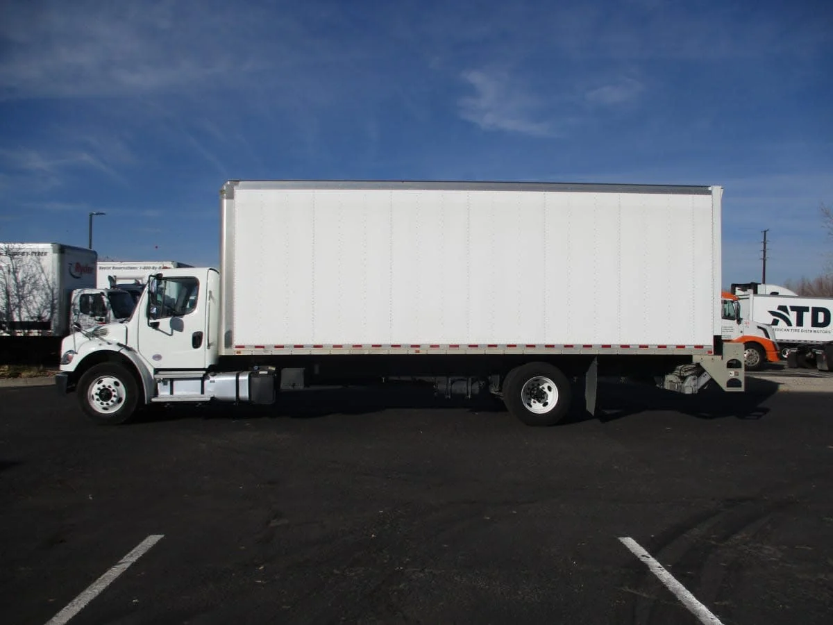 2021 Freightliner M2 106 - image 16
