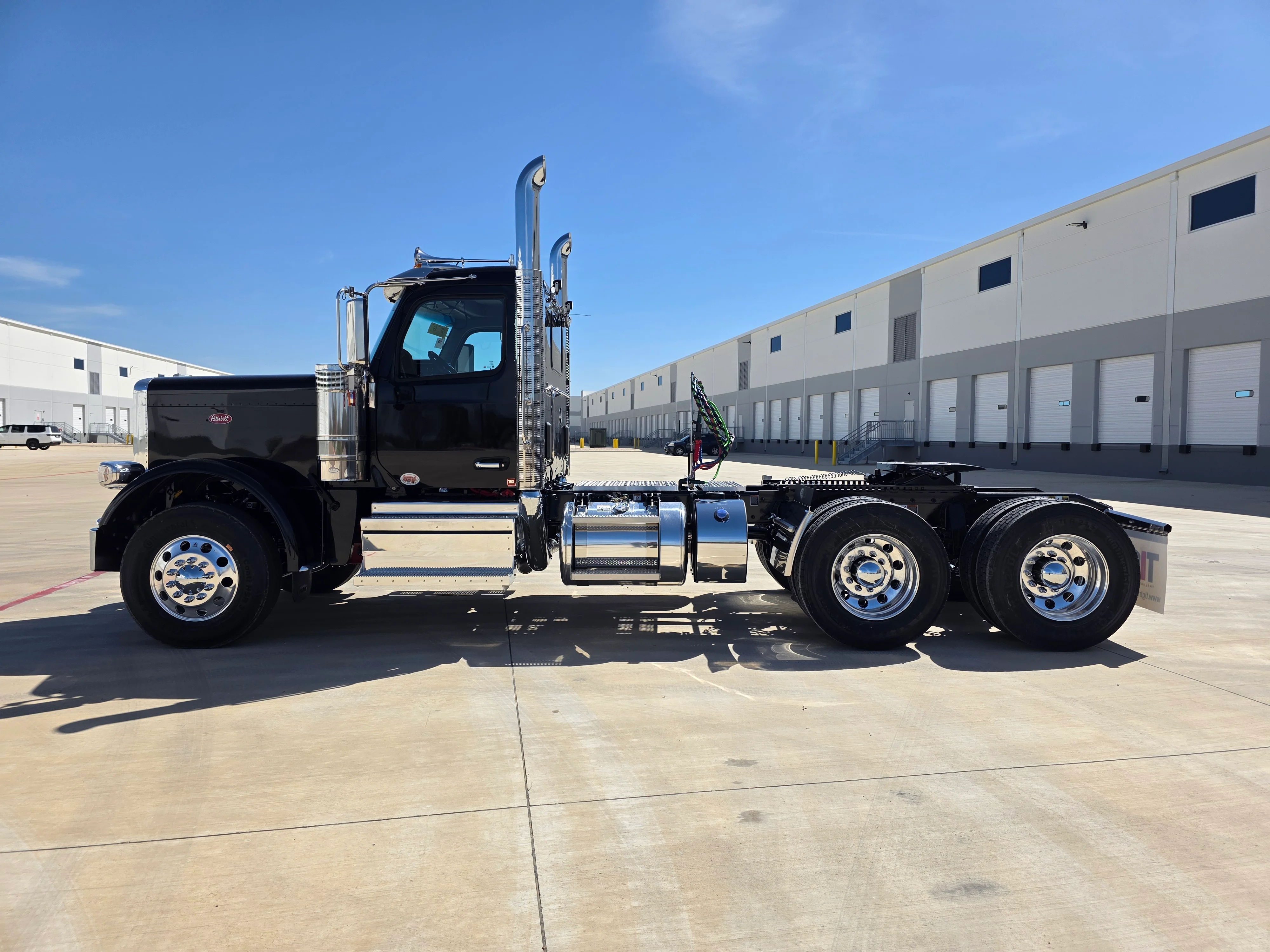 2027 Peterbilt 589 in Florence, SC — photo 2