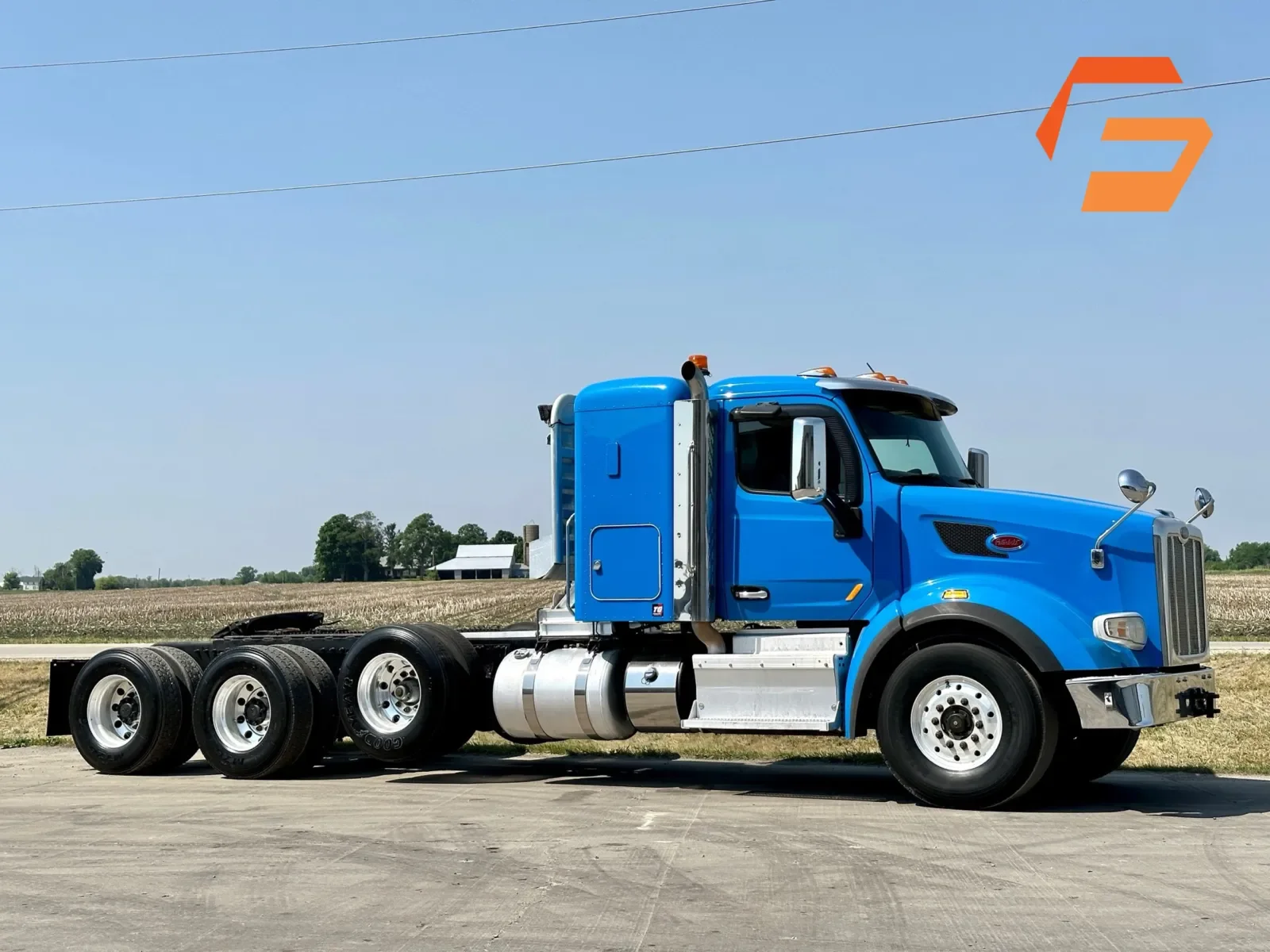 2016 Peterbilt 567 in New Lenox, IL