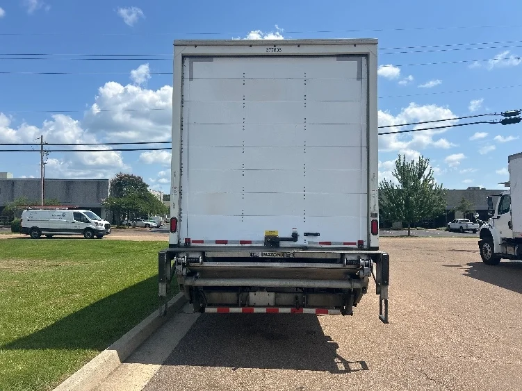 2021 Freightliner eM2 in Richland, MS — photo 7