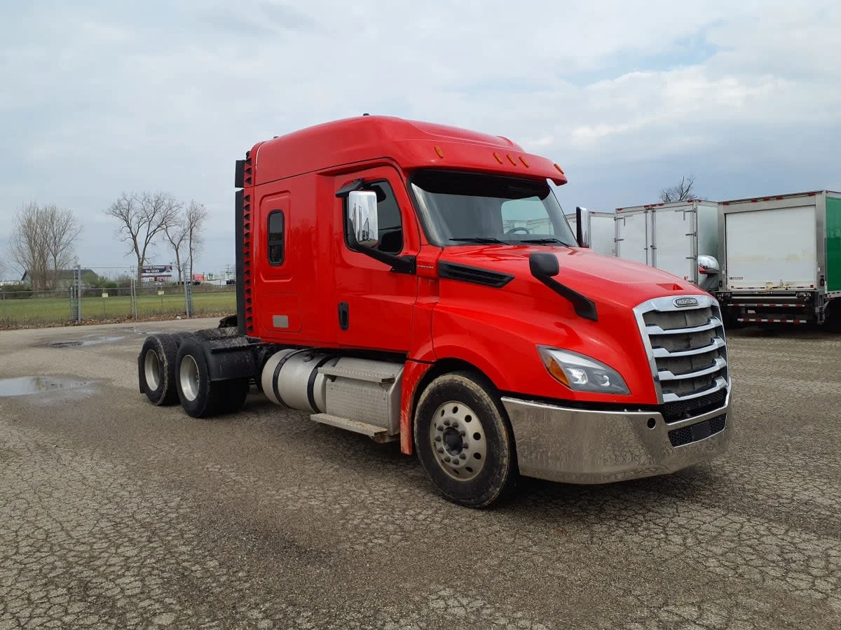 2019 Freightliner Cascadia in Wayland, MI — photo 3