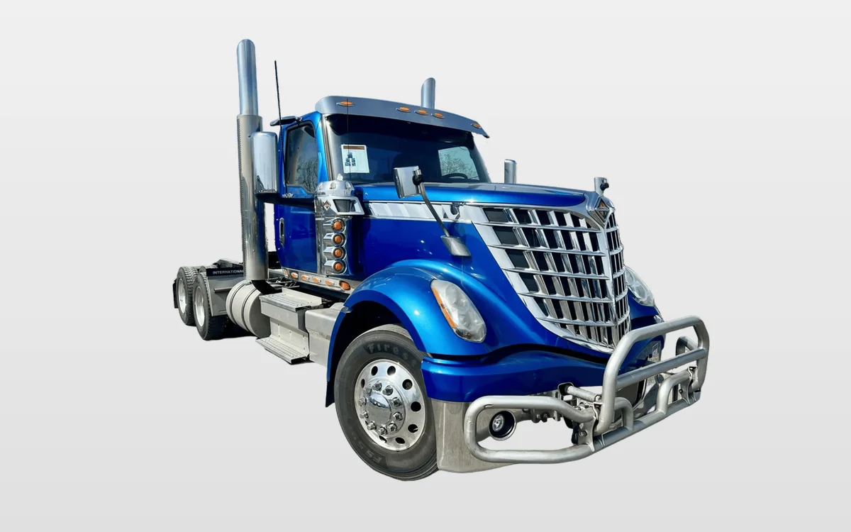 2020 International LoneStar - image 1