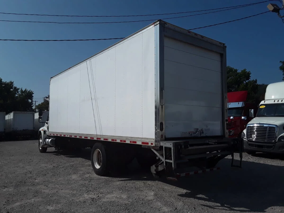 2019 International 4300 in Pittsburgh, PA — photo 6