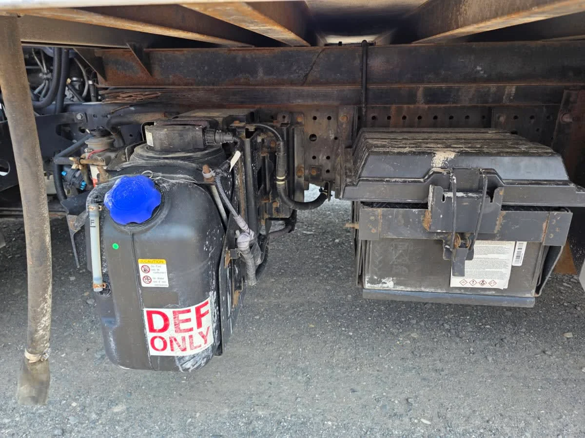 2019 Isuzu NPR - image 18