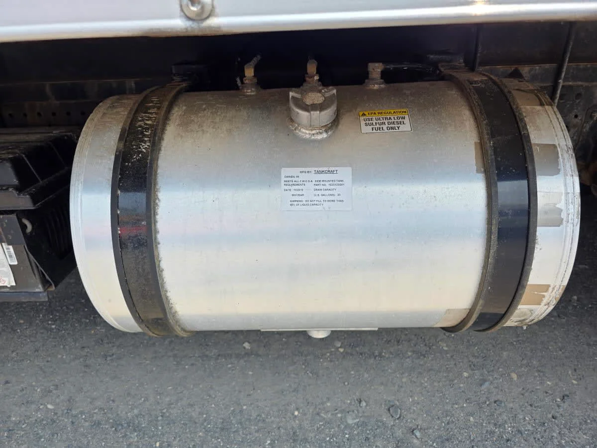 2019 Isuzu NPR - image 16